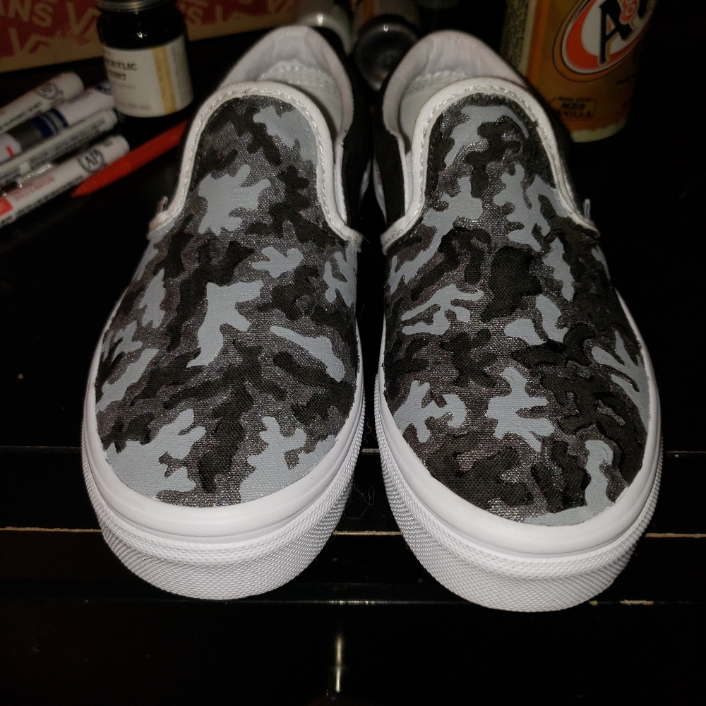 New Boys Custom Vans Camo Size 2.5